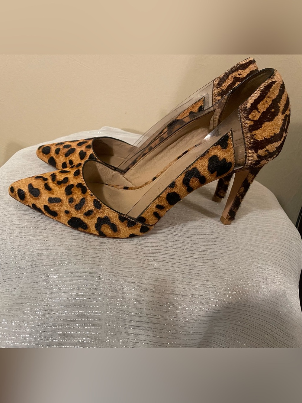 Antonio Melani Leopard Print fur Pointed Toe Pumps in Tan and Black